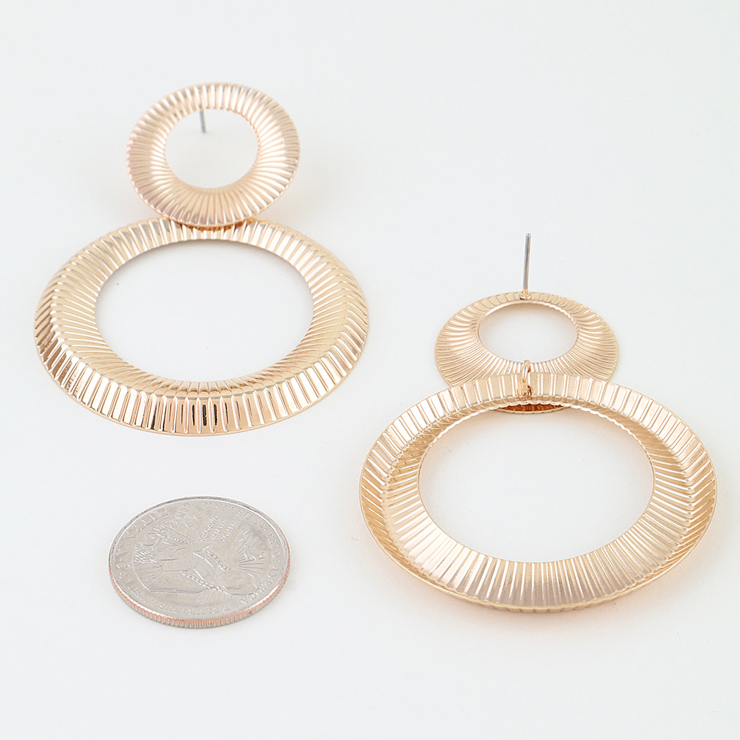 Ribbed Open Disc Dangle Earrings