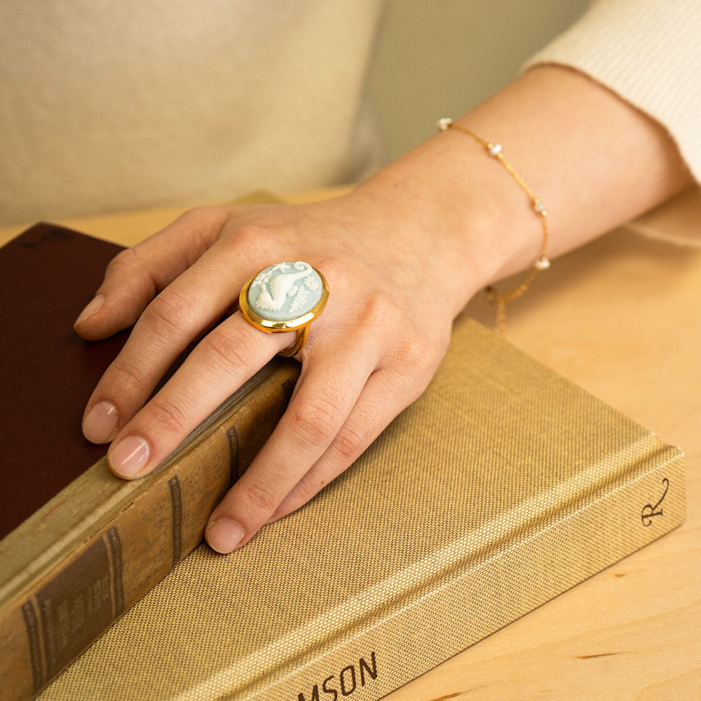 Seahorse Cameo Ring