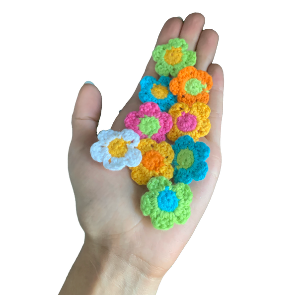 Crochet Daisy Croc Charm