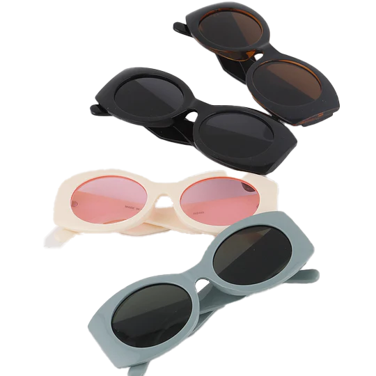 Bulky Squared Retro Sunglasses