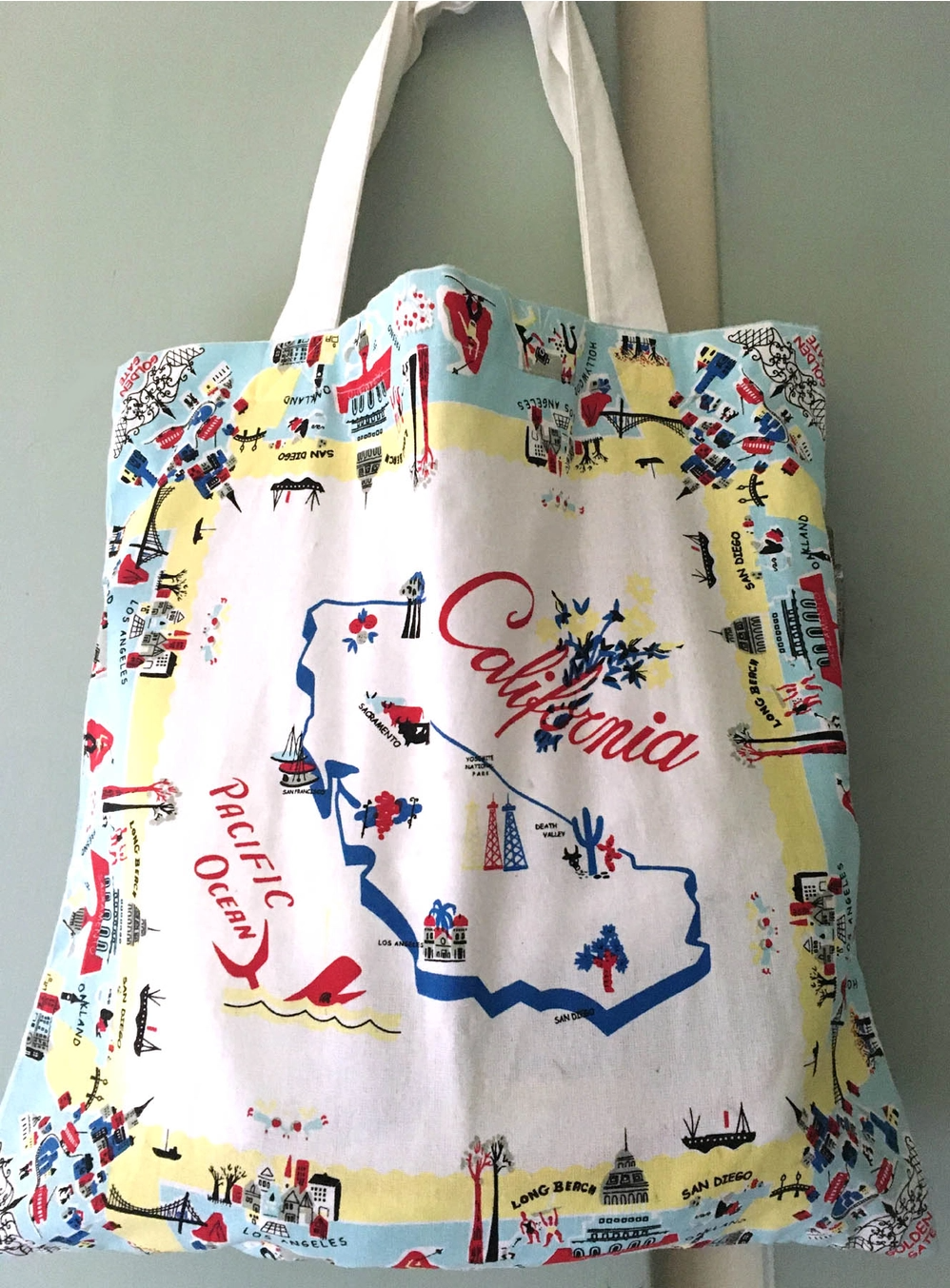 California Map Retro Tote