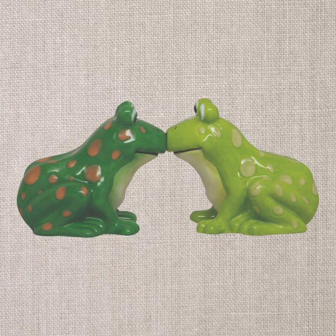 Kissing Frogs Salt and Pepper Shaker Set
