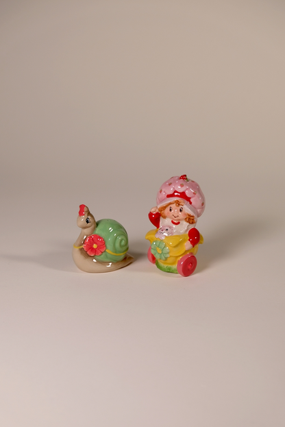 Strawberry Shortcake Snail Sip N' Steep Salt and Pepper Set