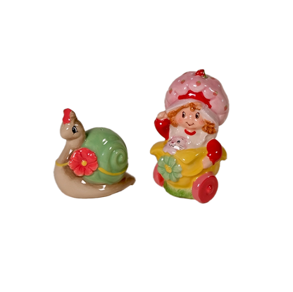 Strawberry Shortcake Snail Sip N' Steep Salt and Pepper Set