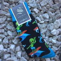 surfing alien socks